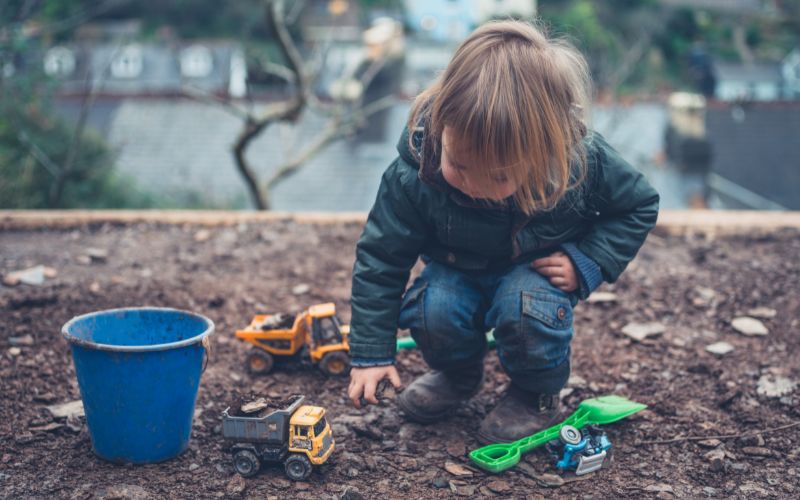 Pourquoi les Vestes Polaires Sont Indispensables pour les Activités Extérieures des Enfants Pourquoi les Vestes Polaires Sont Indispensables pour les Activités Extérieures des Enfants Conseils pourquoi vestes polaires indispensables activites exterieures enfants 2